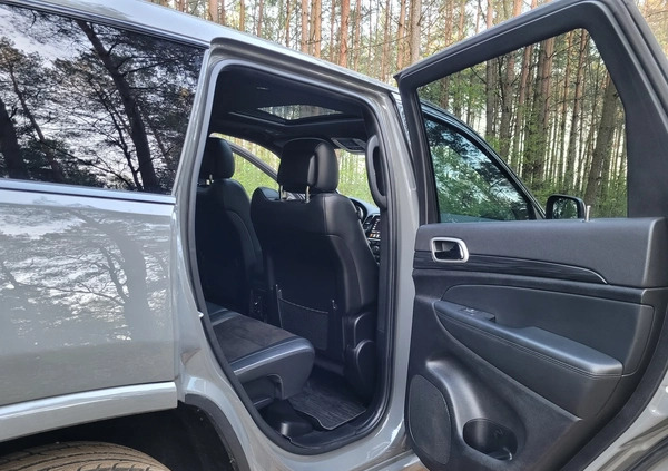 Jeep Grand Cherokee cena 131000 przebieg: 40000, rok produkcji 2021 z Obrzycko małe 379